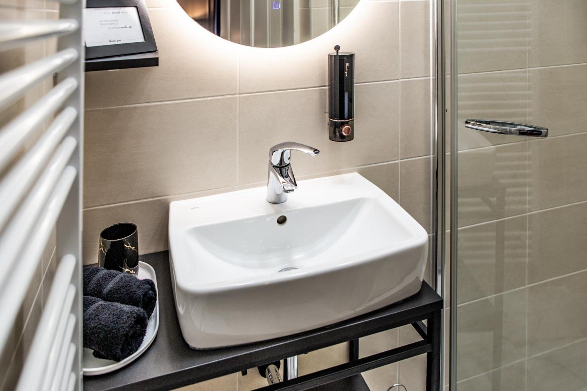 Barocco Apartment, Center, Self Check-in, 2nd Floor, No Elevator Apartament