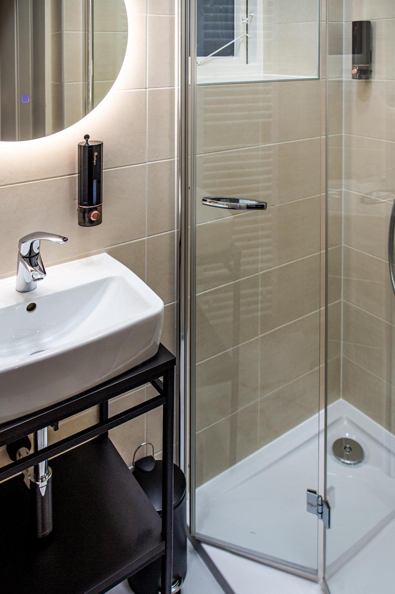 Barocco Apartment, Center, Self Check-in, 2nd Floor, No Elevator * Zagreb