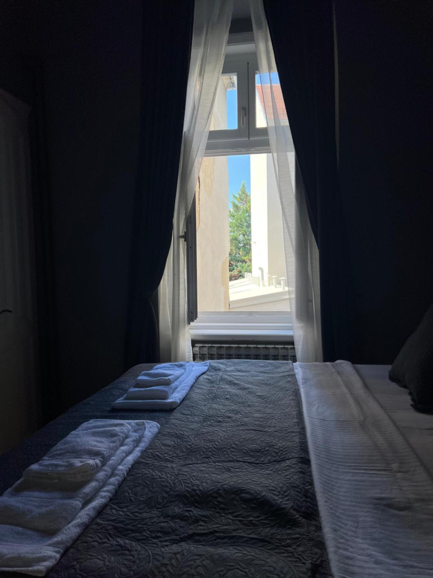 Apartament Barocco Apartment, Center, Self Check-in, 2nd Floor, No Elevator